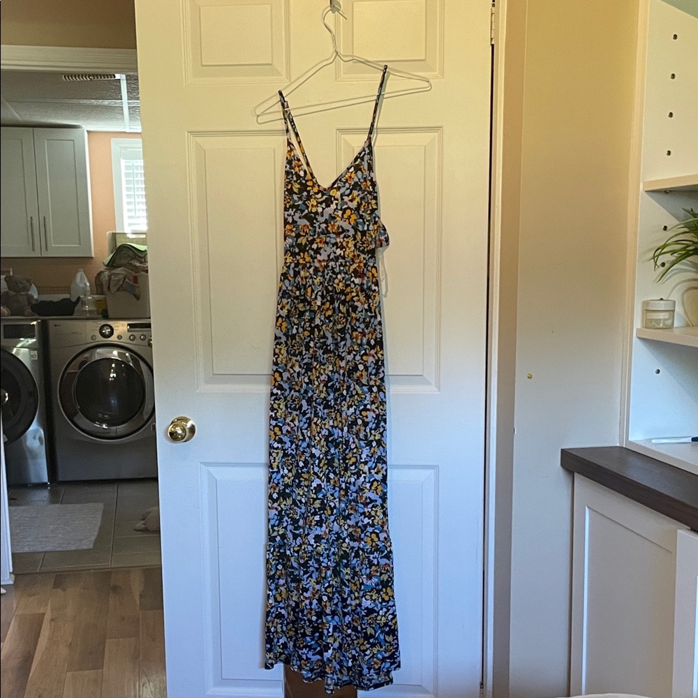 Women’s Medium Floral Maxi Dress